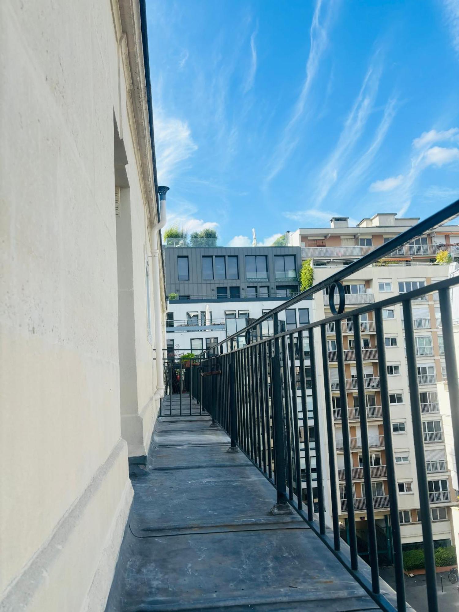 La Maison Du Bonheur A Charonne París Exterior foto